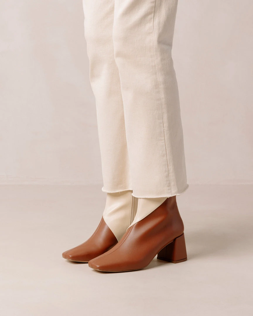 Svegan Shoes Watercolor Gingerbread Warm White 7 Svegan Shoes Watercolor Gingerbread Warm White