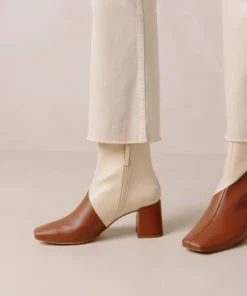 Svegan Shoes Watercolor Gingerbread Warm White