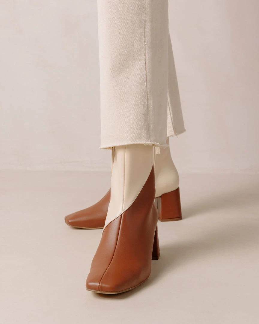 Svegan Shoes Watercolor Gingerbread Warm White 2 Svegan Shoes Watercolor Gingerbread Warm White