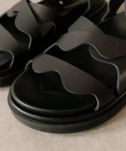 ALOHAS Shoes Wavy Black Sandals
