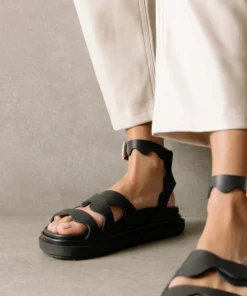ALOHAS Shoes Wavy Black Sandals