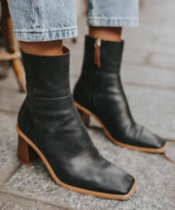 ALOHAS West Black Vintage 7 ALOHAS West Black Vintage