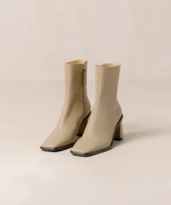 ALOHAS West Cactus Warm Sand Beige 17 ALOHAS West Cactus Warm Sand Beige