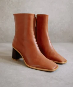 ALOHAS West Cape Vintage Tan