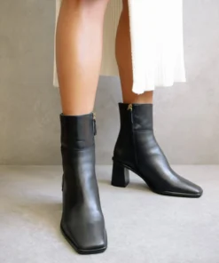 ALOHAS West Total Black Shoes