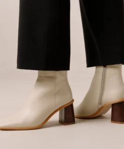 ALOHAS West Vintage Ivory 14 ALOHAS West Vintage Ivory