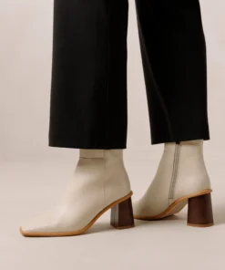 ALOHAS West Vintage Ivory