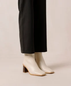 ALOHAS West Vintage Ivory 19 ALOHAS West Vintage Ivory