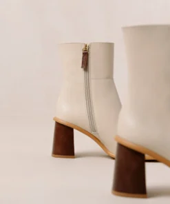 ALOHAS West Vintage Ivory 23 ALOHAS West Vintage Ivory