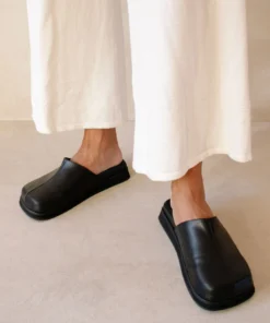 ALOHAS Shoes Whiz Black