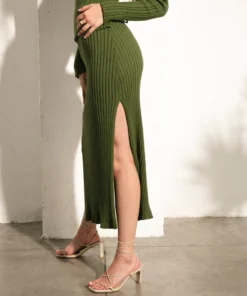 ALOHAS Wise Opened Knit Skirt Emerald